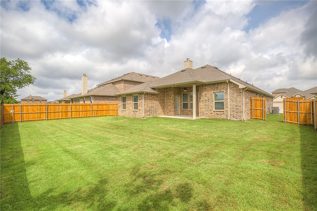312 Chamberlain Drive Fate TX 75189