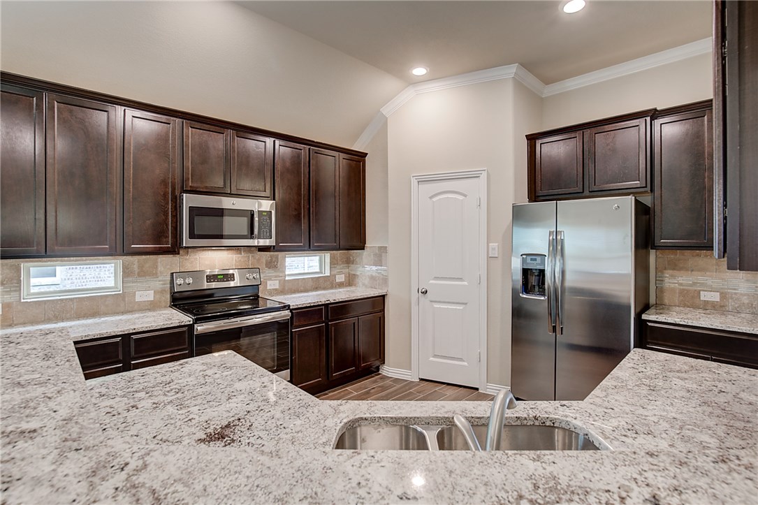 312 Chamberlain Drive Fate TX 75189