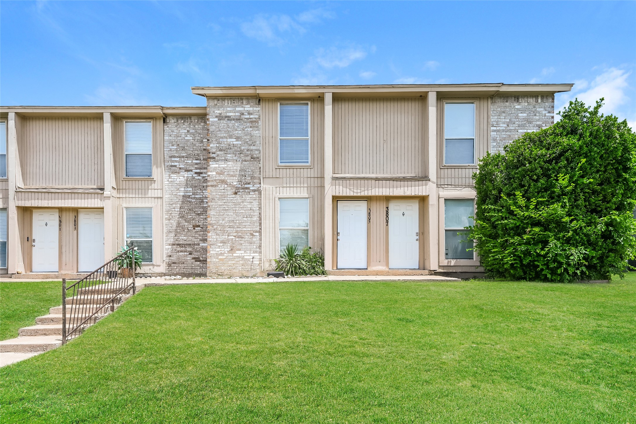 3801-3807 Coates Circle Benbrook TX 76116