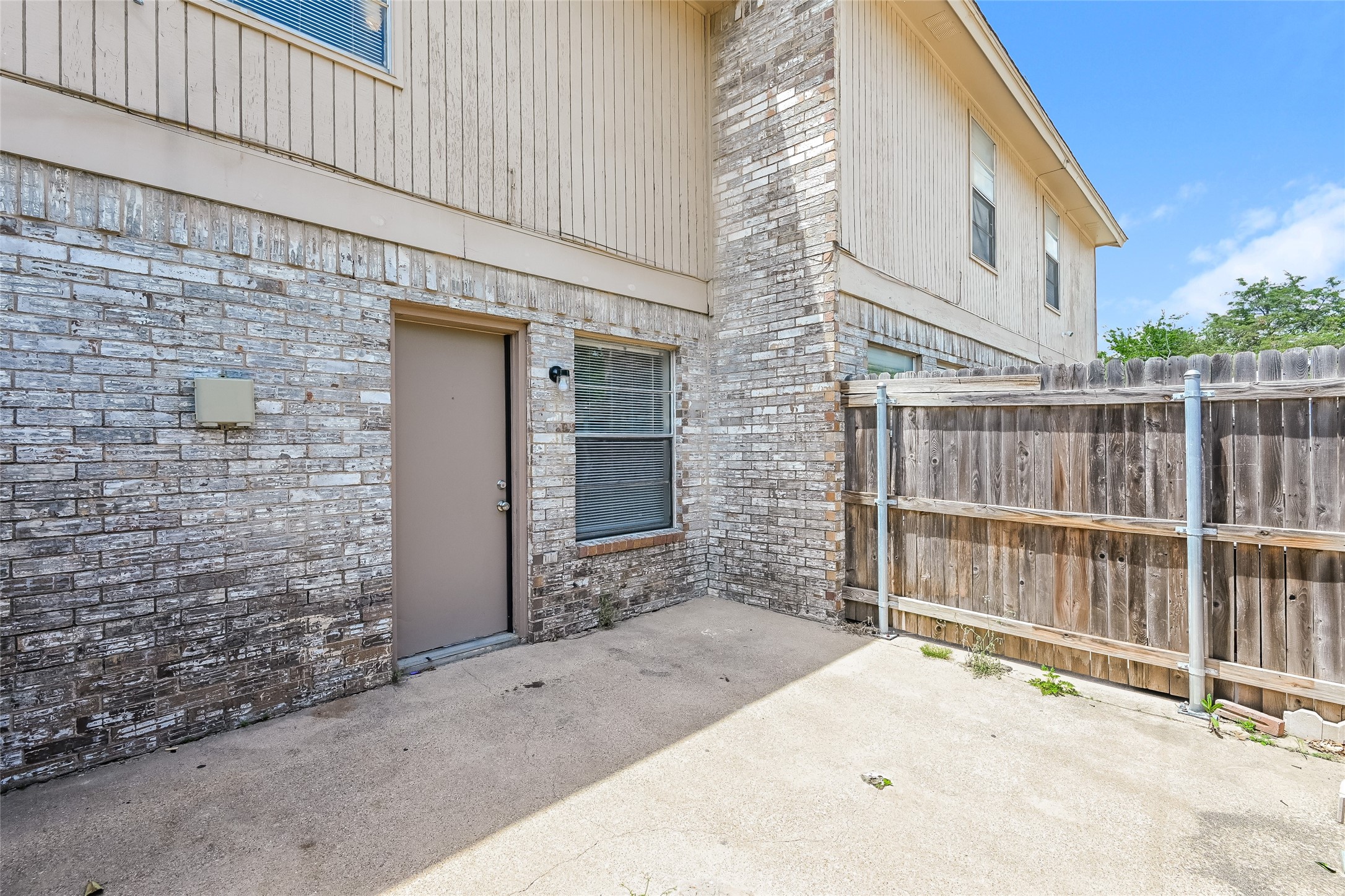 3801-3807 Coates Circle Benbrook TX 76116