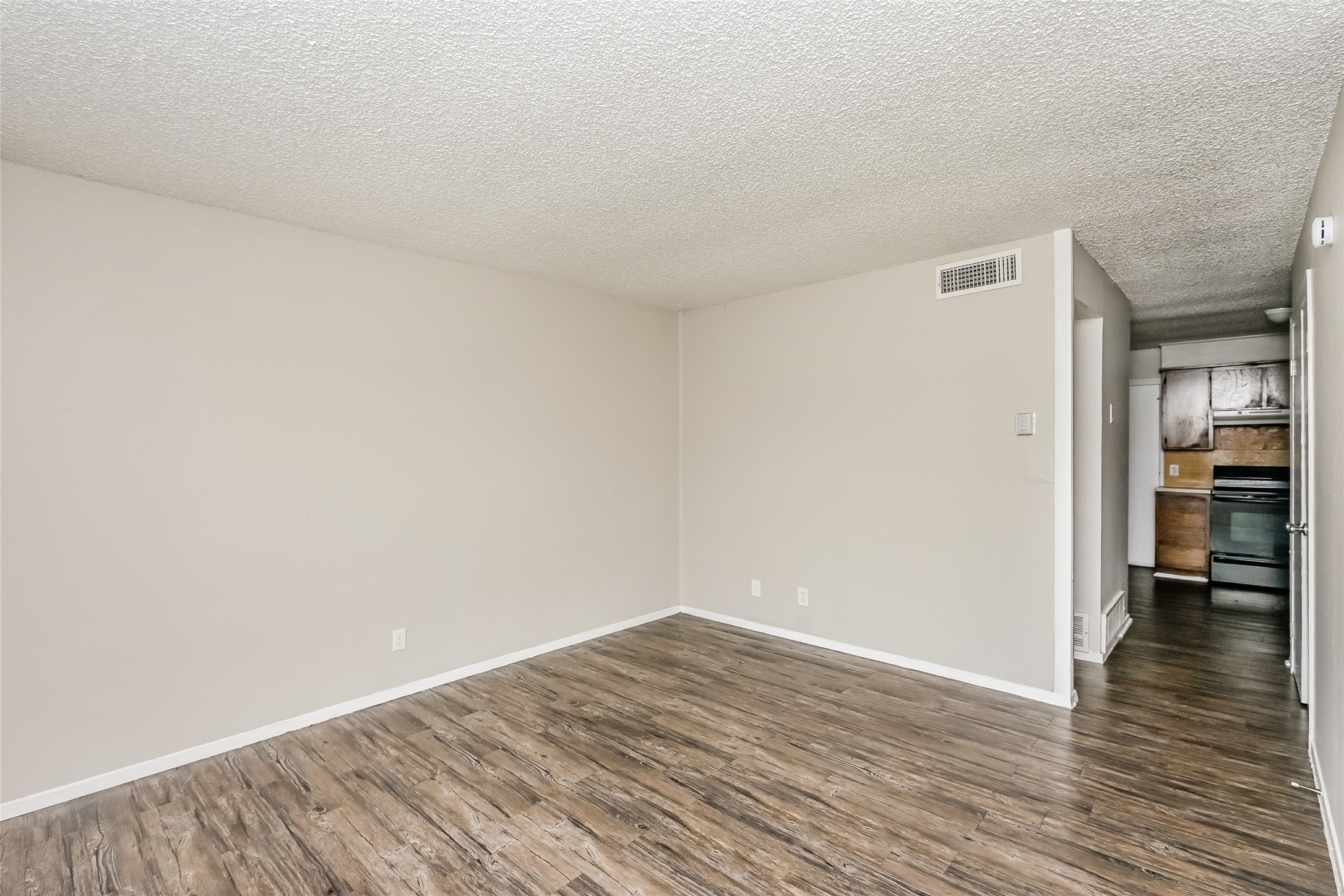 3801-3807 Coates Circle Benbrook TX 76116