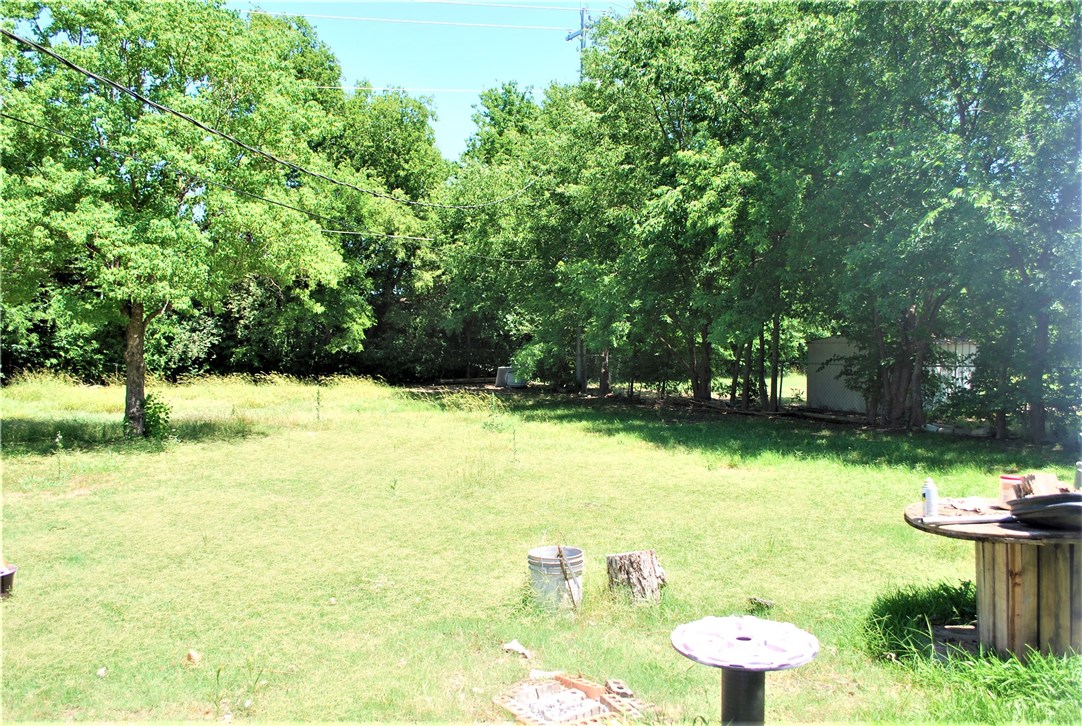 806 S 1st Street Sanger TX 76266