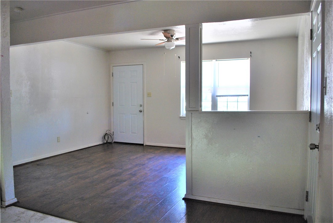 806 S 1st Street Sanger TX 76266