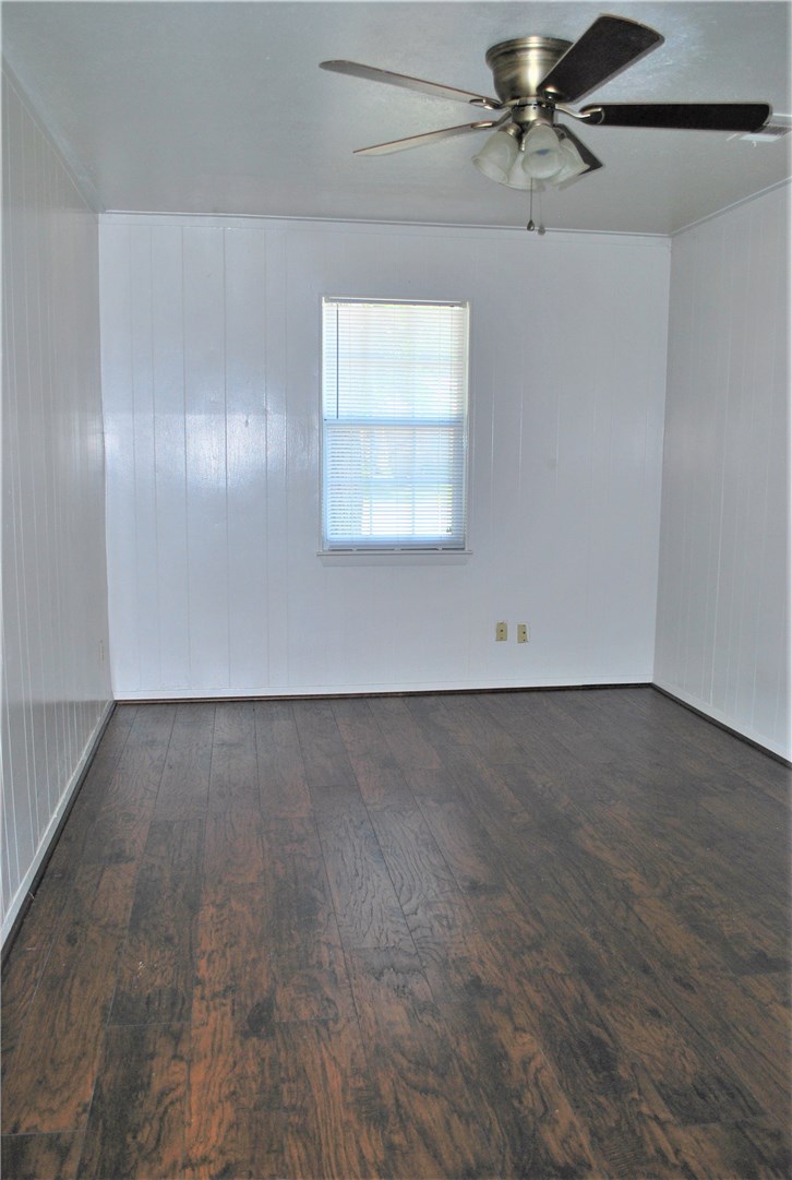 806 S 1st Street Sanger TX 76266