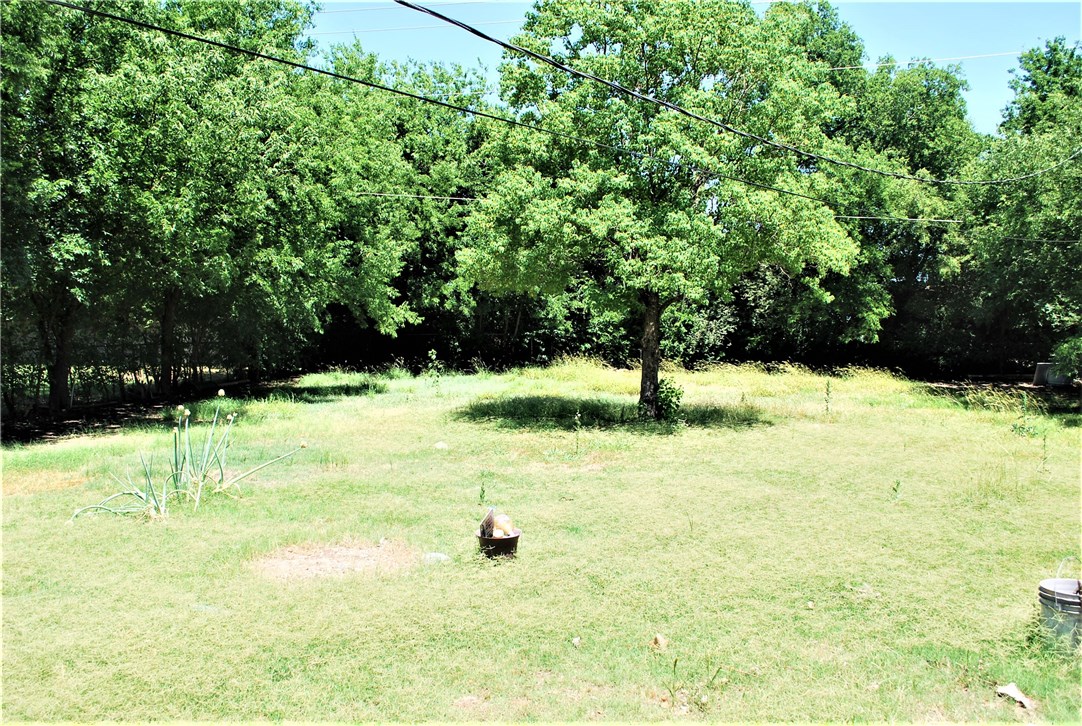 806 S 1st Street Sanger TX 76266