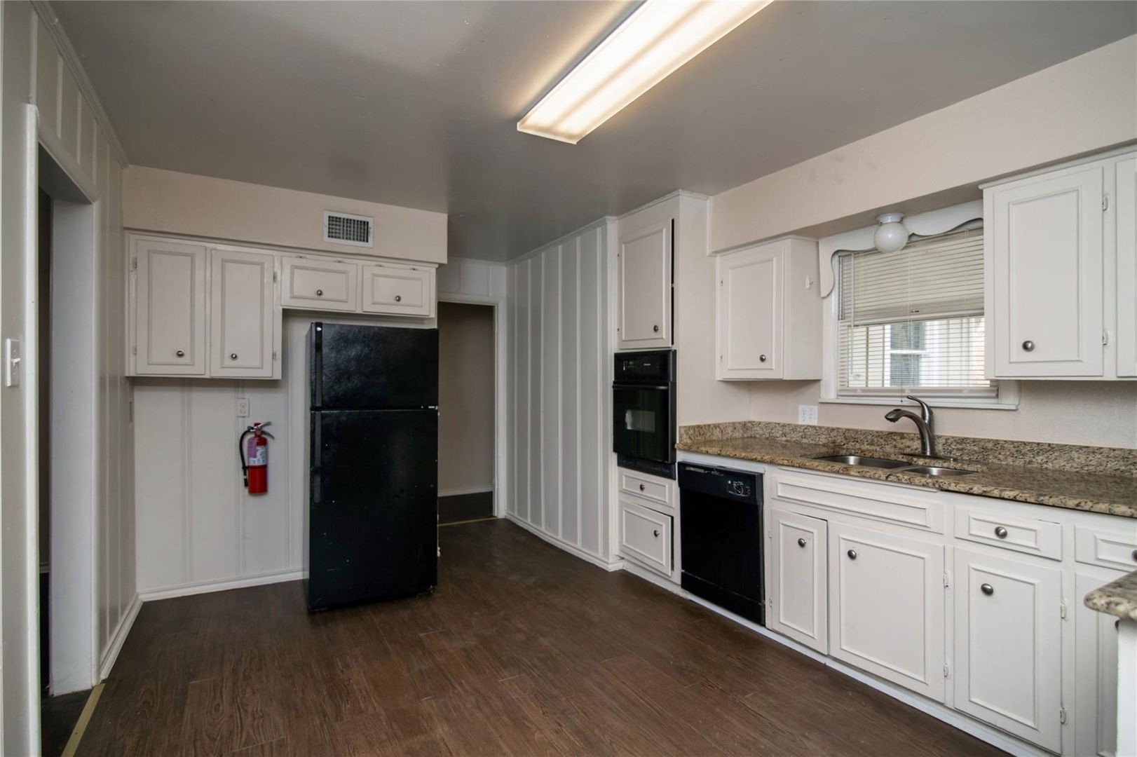 1604 Weiler Boulevard Fort Worth TX 76112