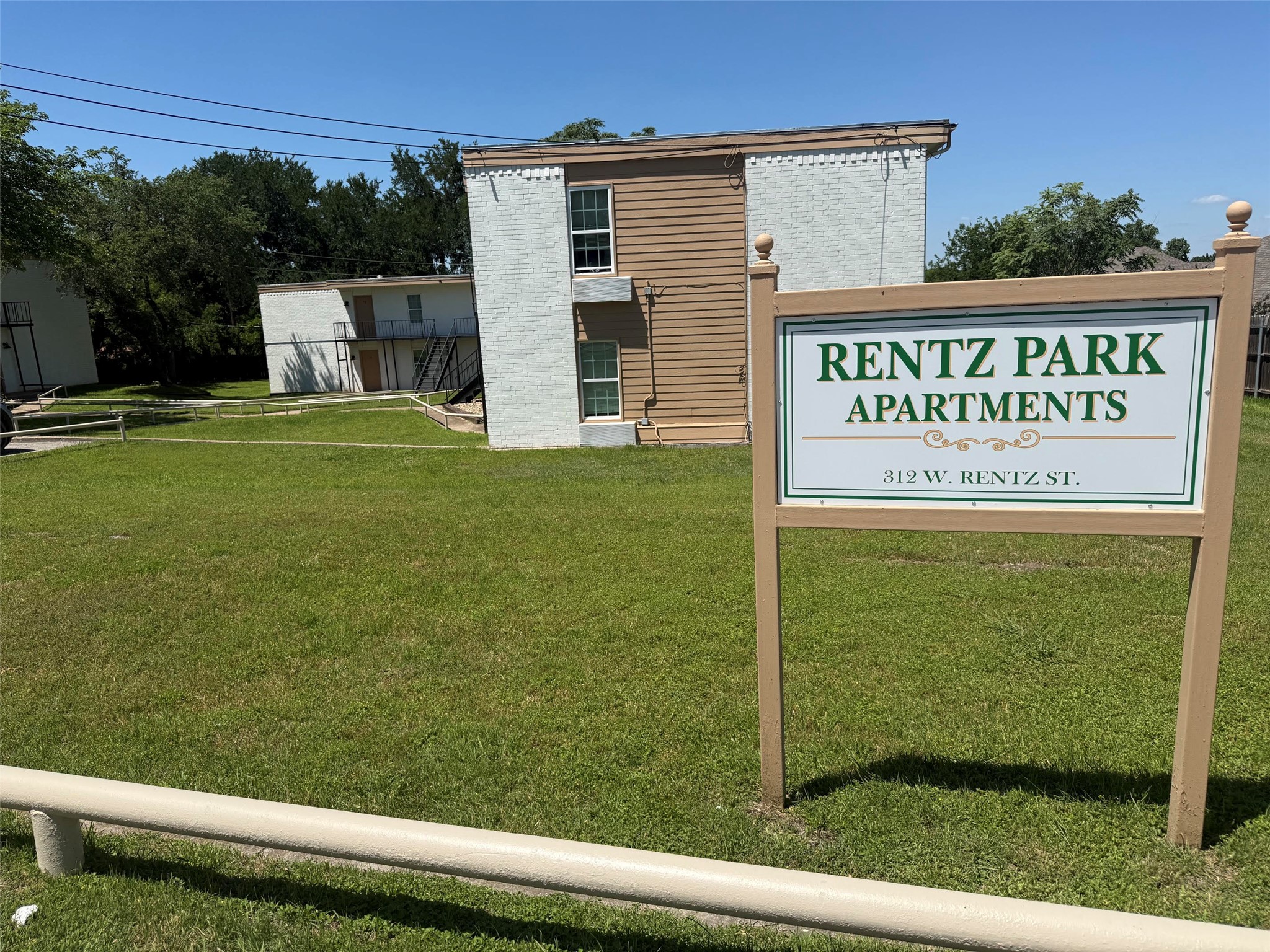 312 W Rentz Street W Weatherford TX 76086