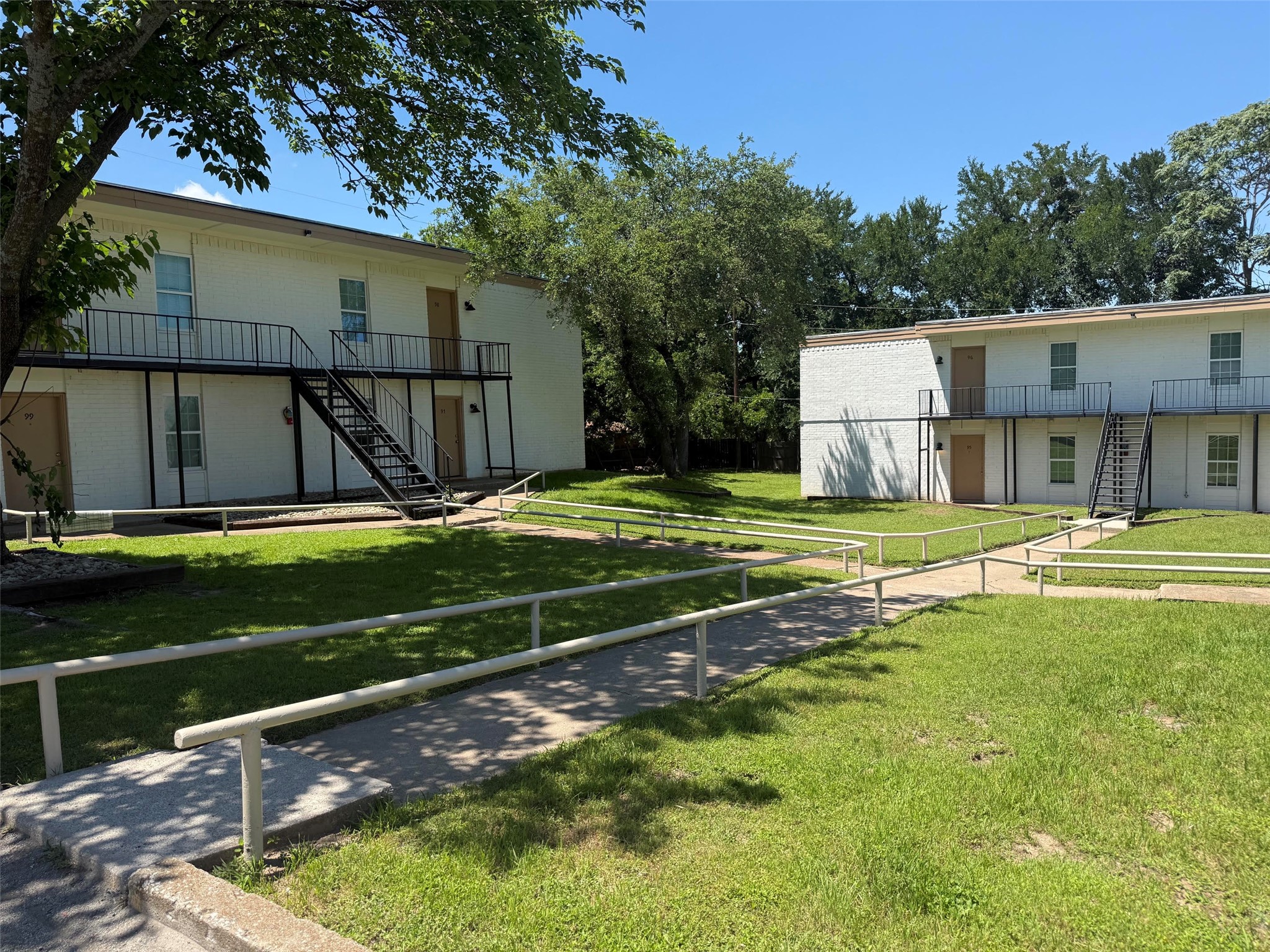 312 W Rentz Street W Weatherford TX 76086
