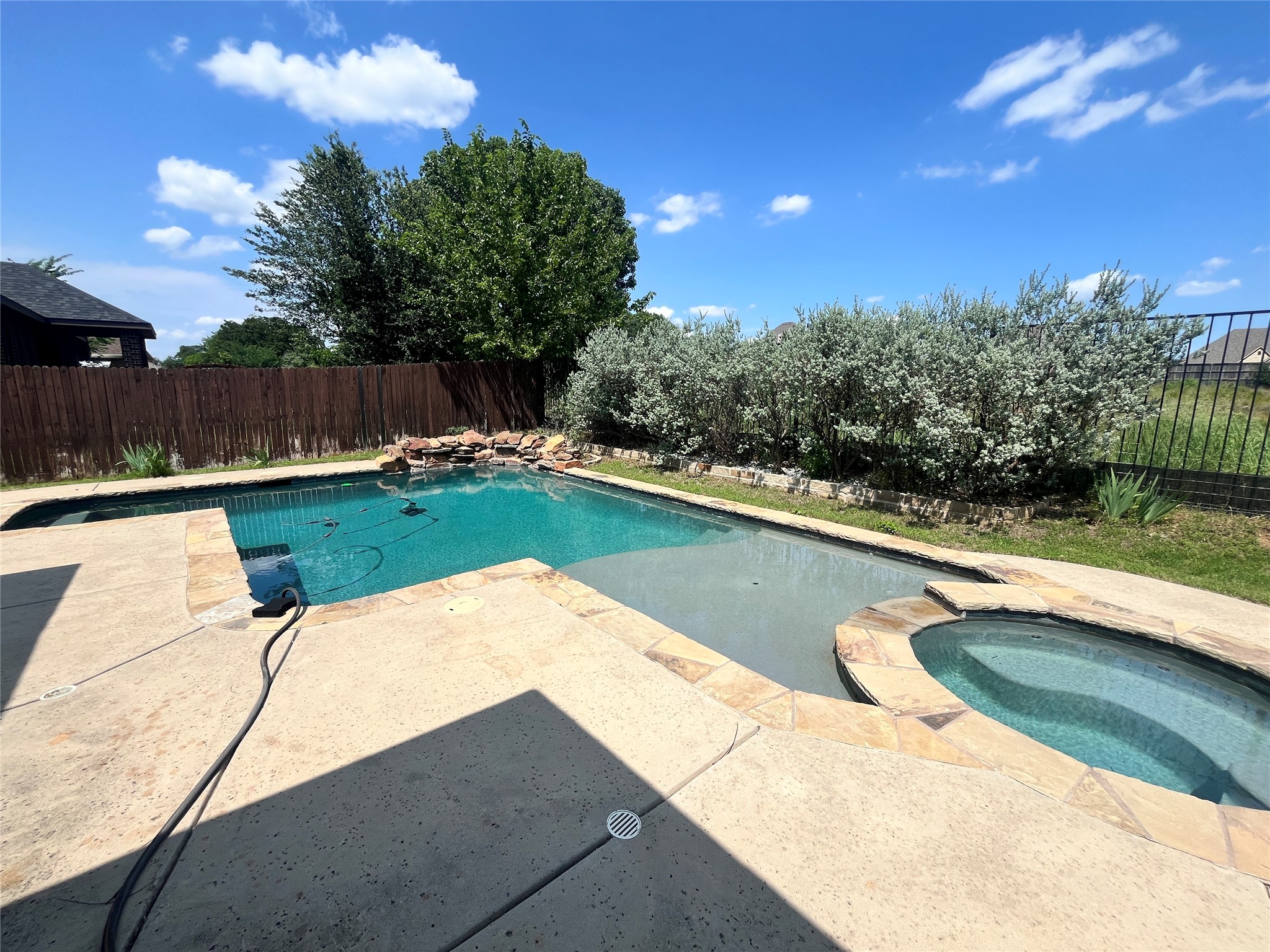 1045 Cydnie Street Kennedale TX 76060
