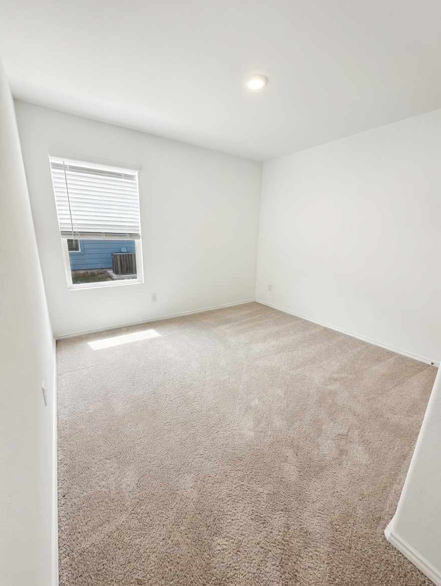 11906 Hermosa Lane Justin TX 76247