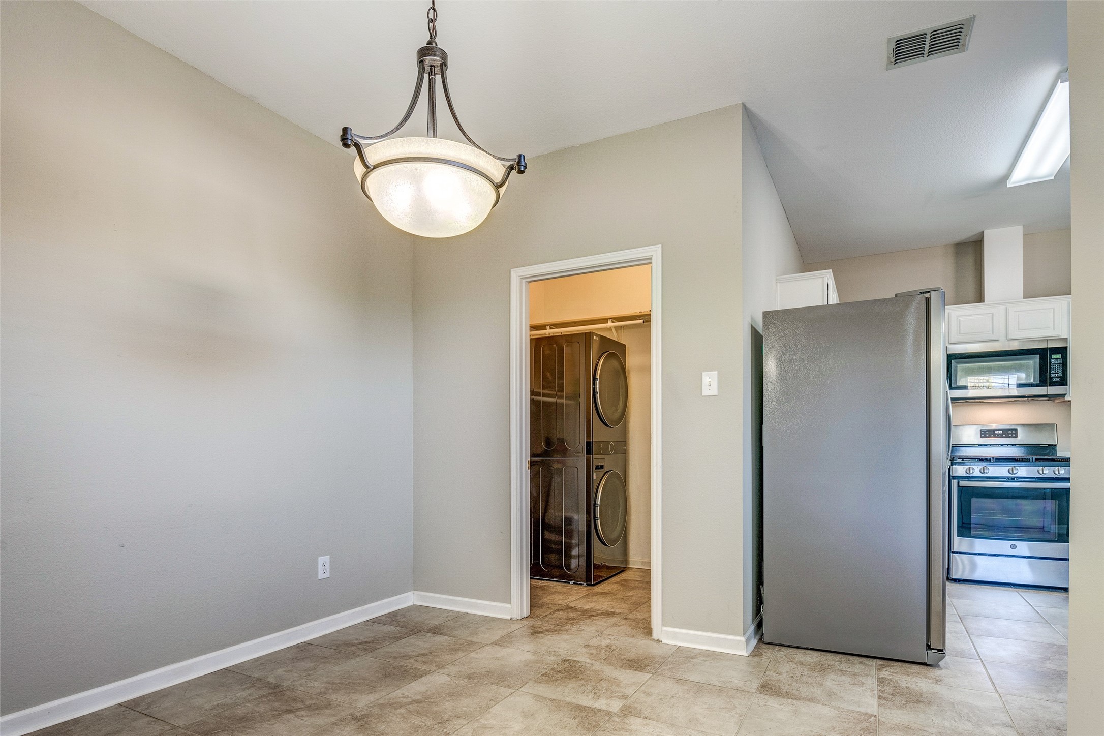 1541 Cliff Creek Drive Allen TX 75002