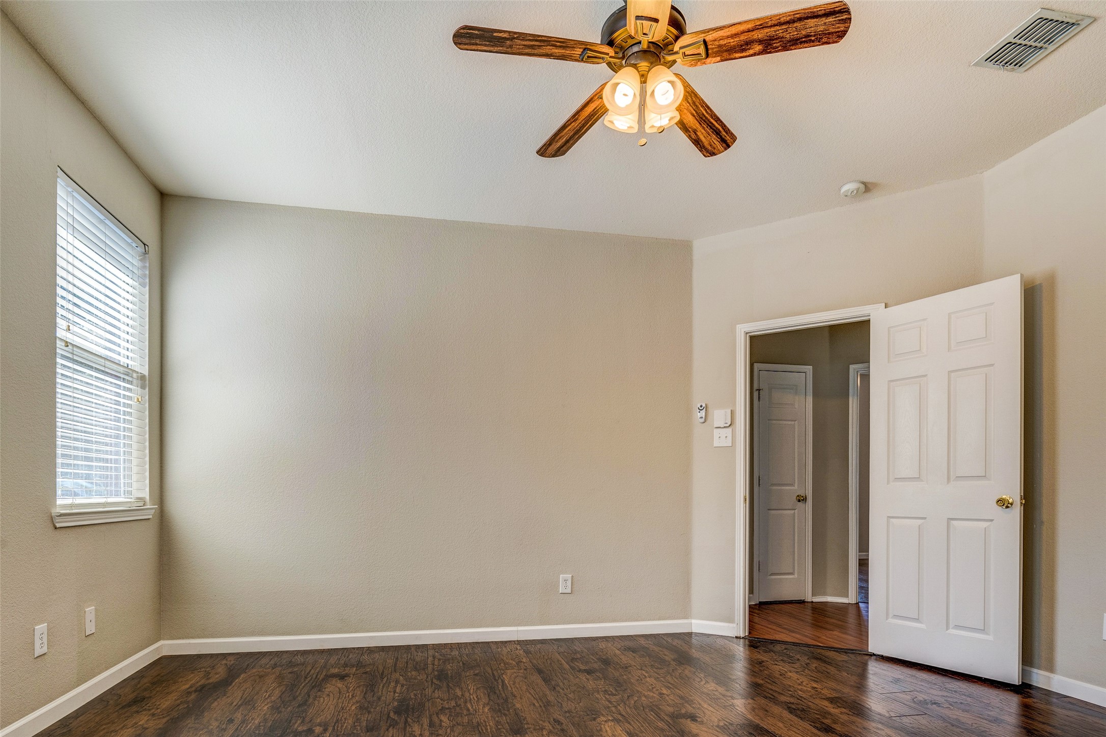 1541 Cliff Creek Drive Allen TX 75002