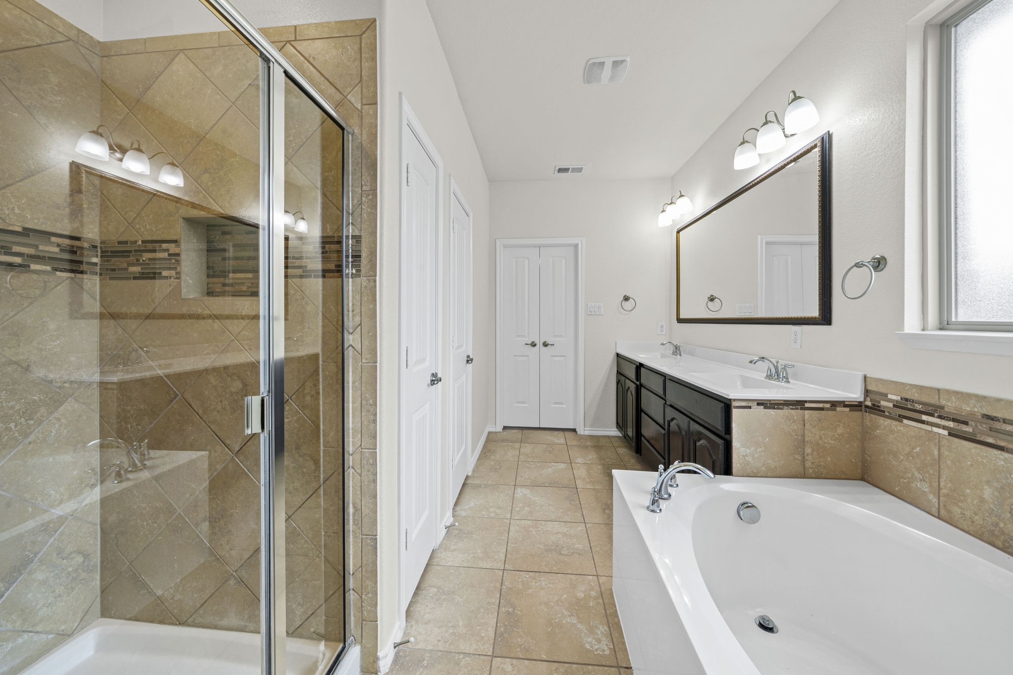 1205 Crest Ridge Drive Glenn Heights TX 75154
