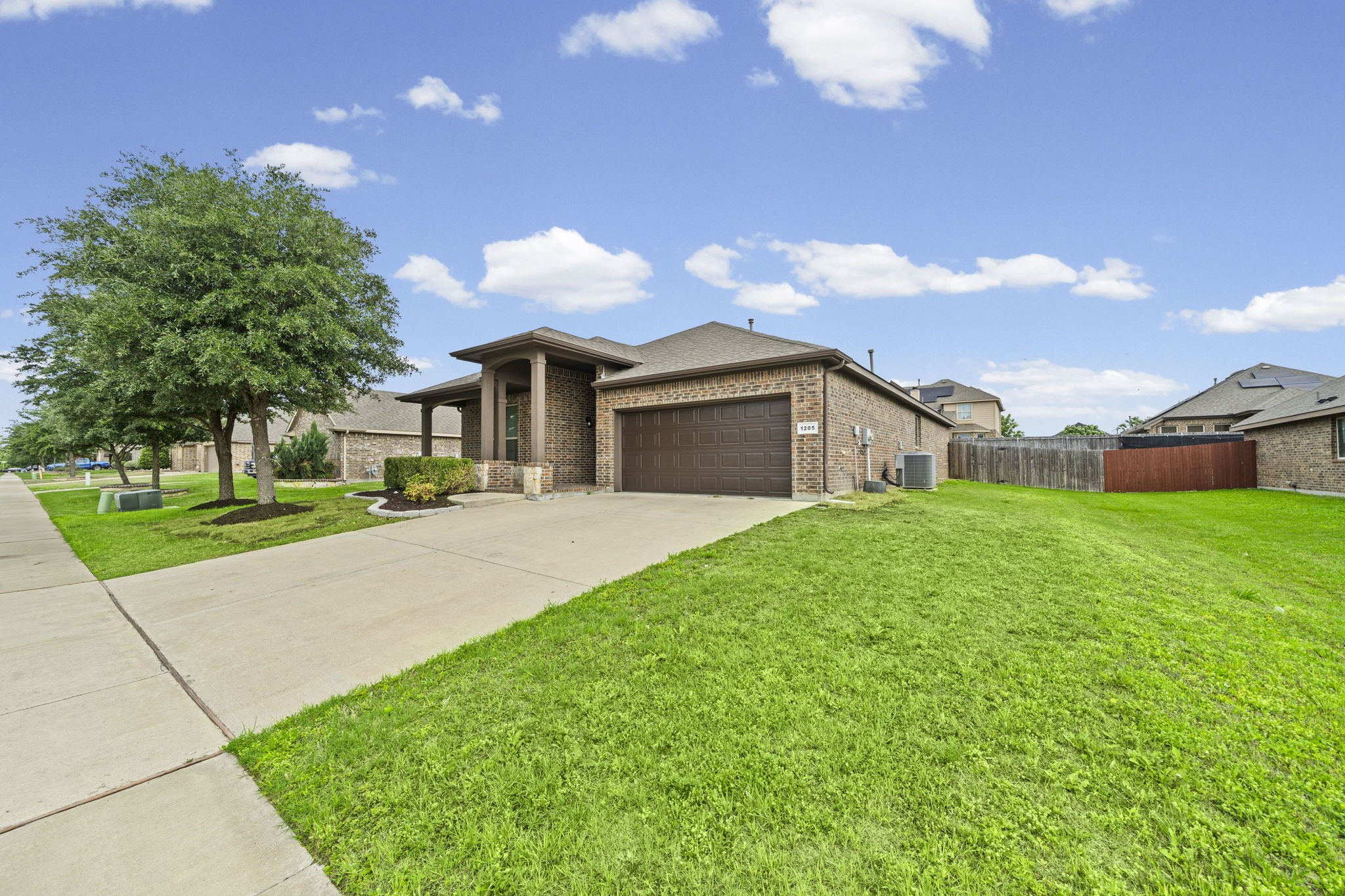 1205 Crest Ridge Drive Glenn Heights TX 75154