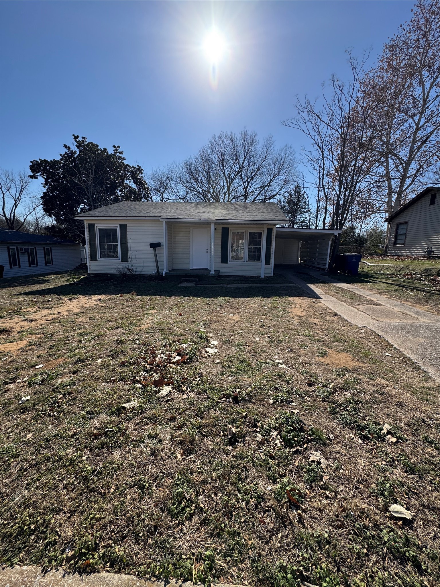 214 E Acheson Street Denison TX 75021