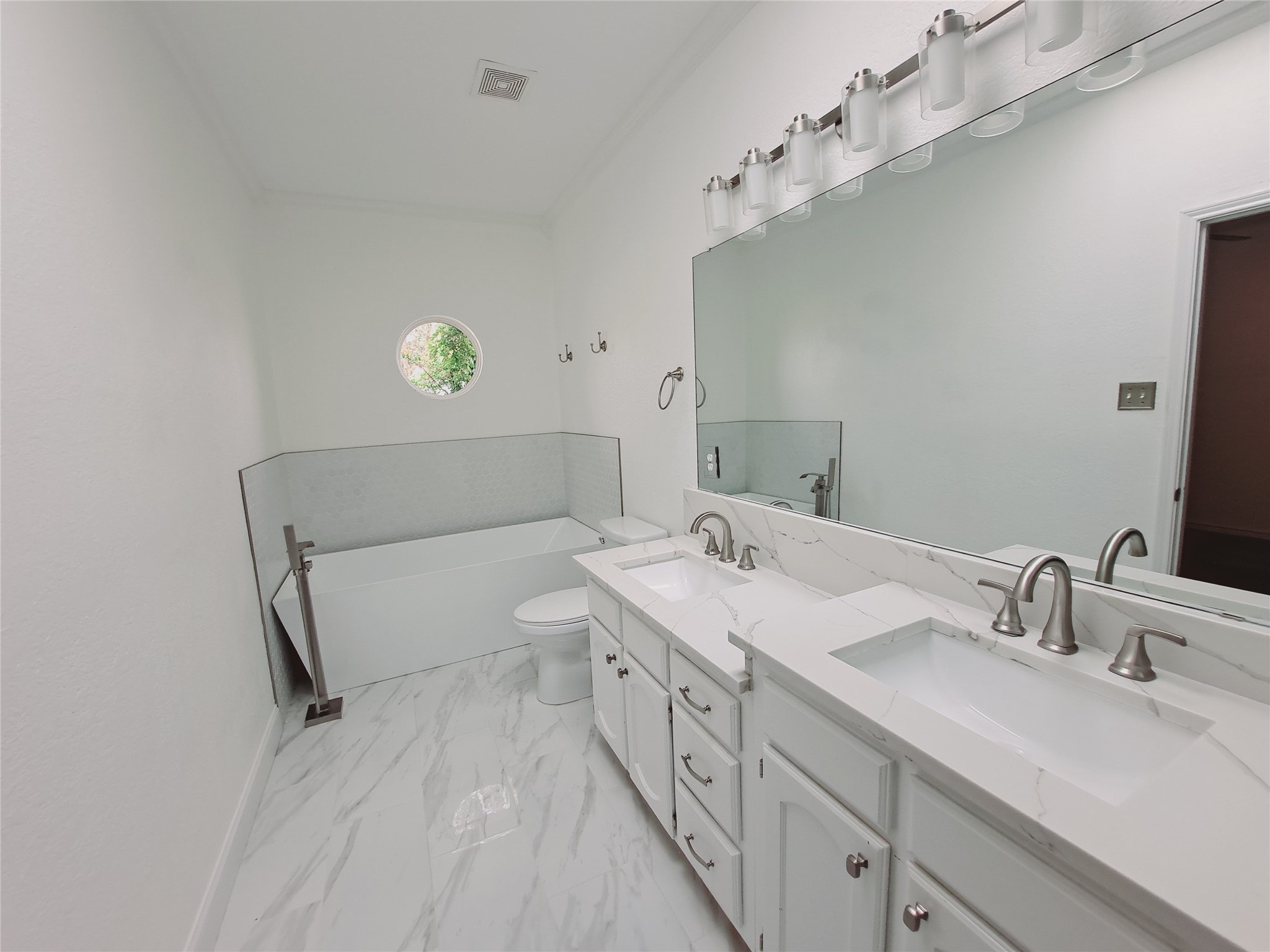 1534 Chapman Drive Lancaster TX 75134