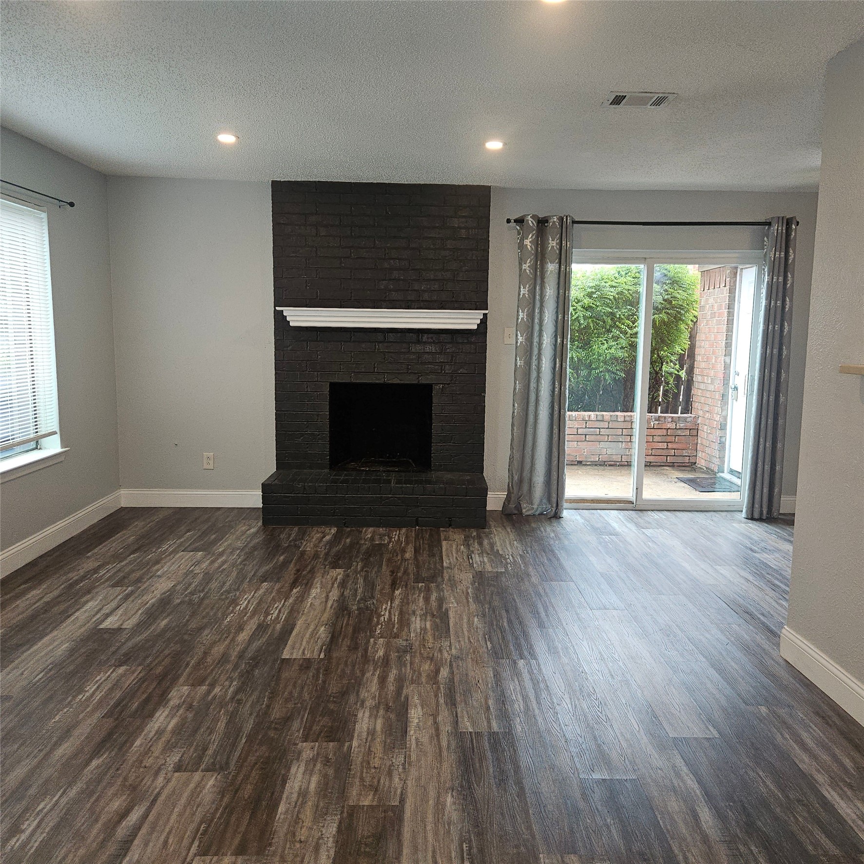 3931 N Garland Avenue Garland TX 75040