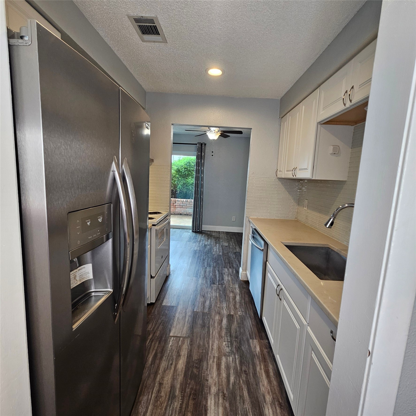 3931 N Garland Avenue Garland TX 75040