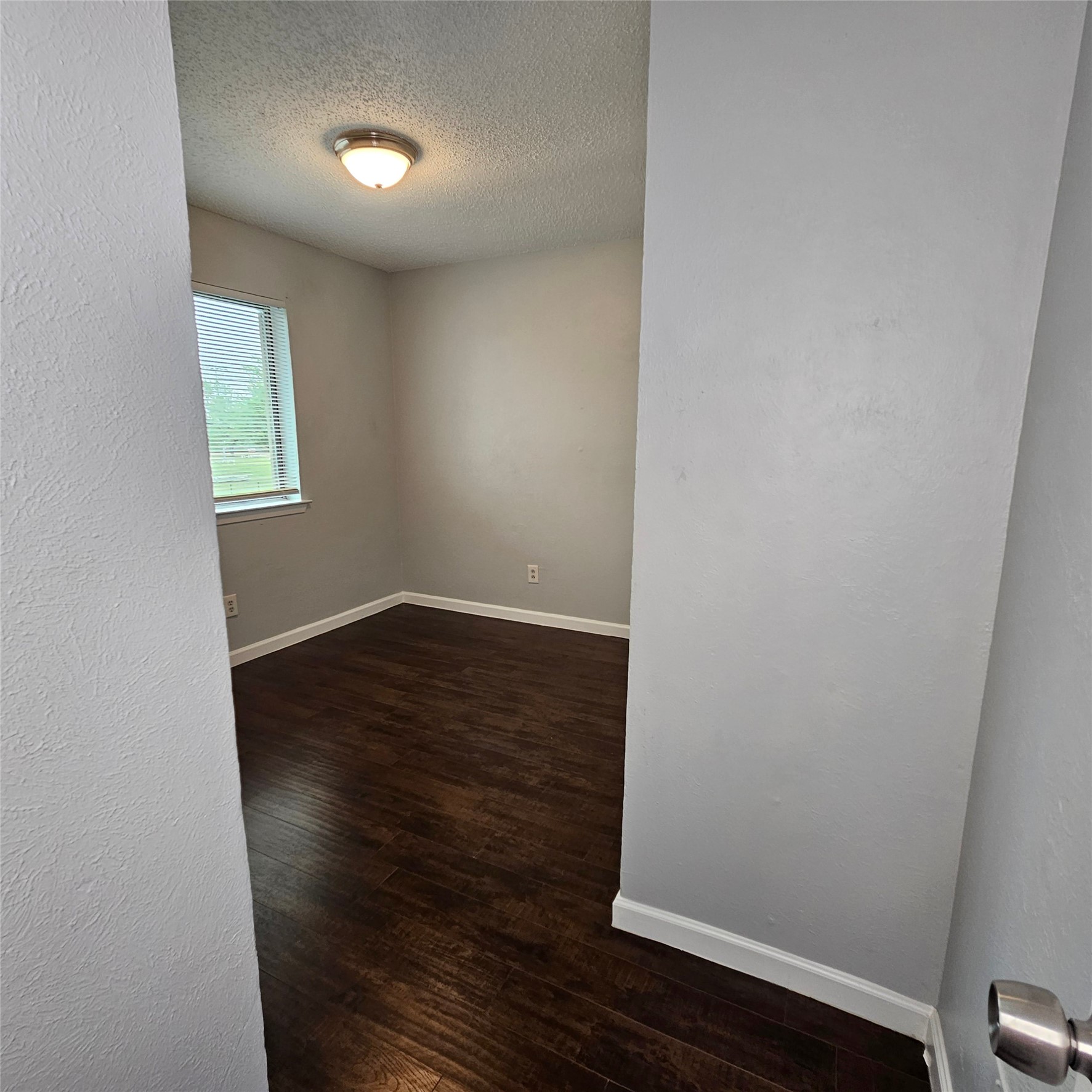 3931 N Garland Avenue Garland TX 75040