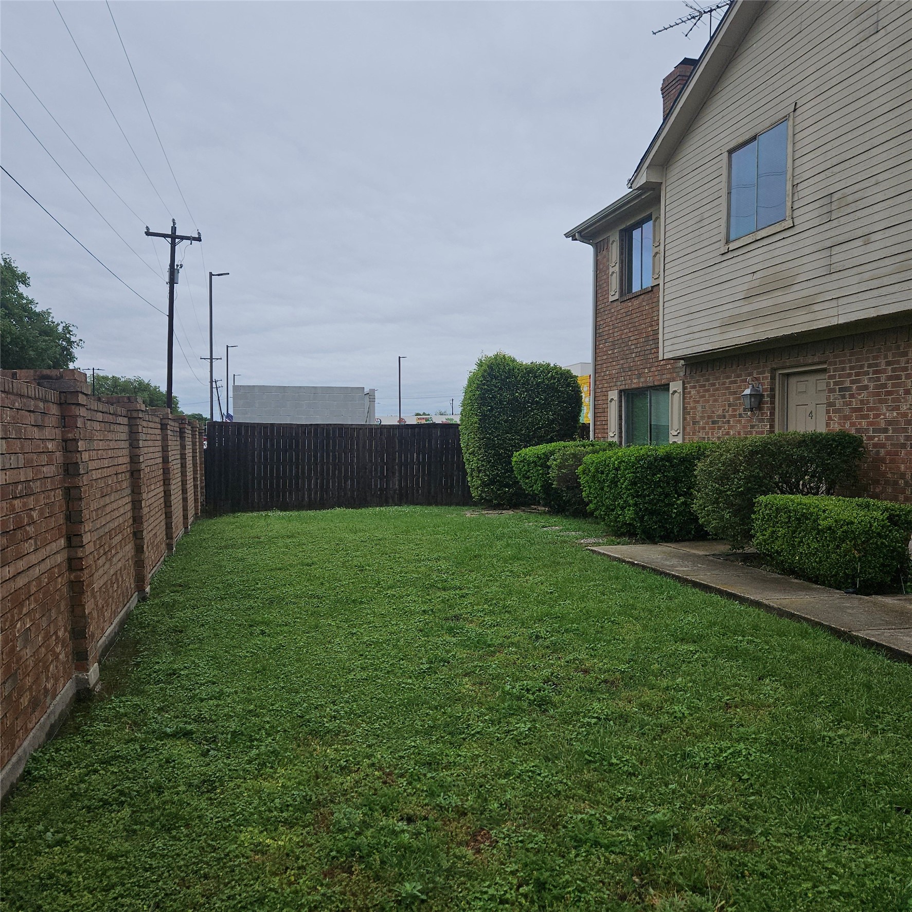 3931 N Garland Avenue Garland TX 75040