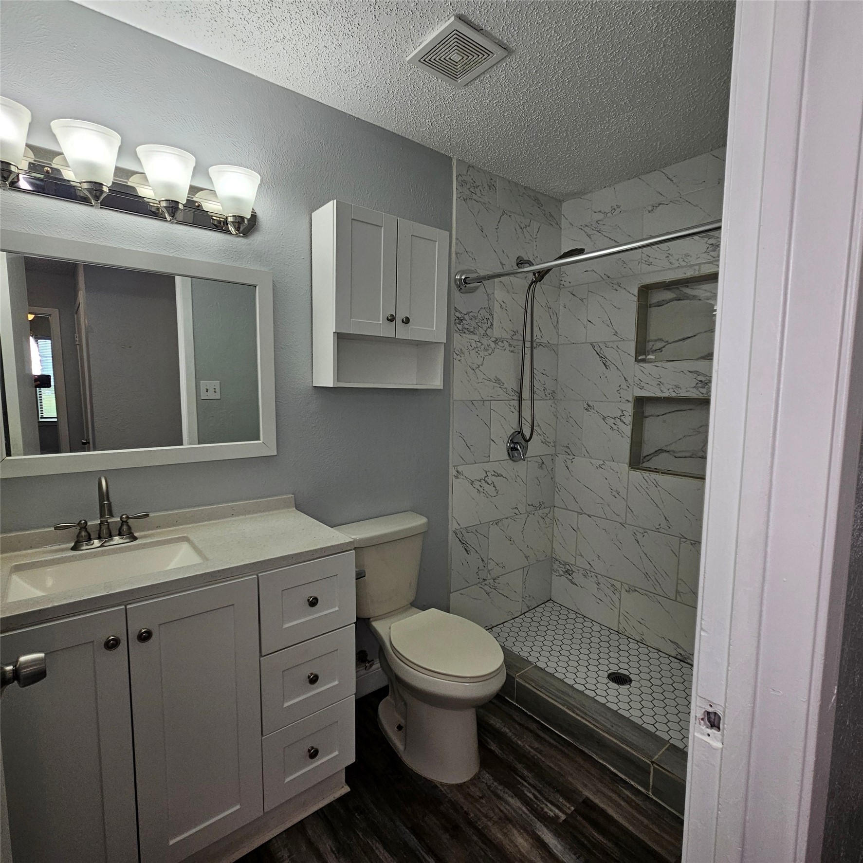 3931 N Garland Avenue Garland TX 75040