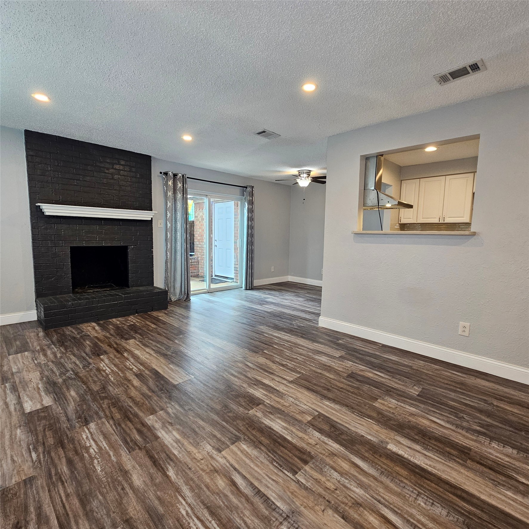 3931 N Garland Avenue Garland TX 75040