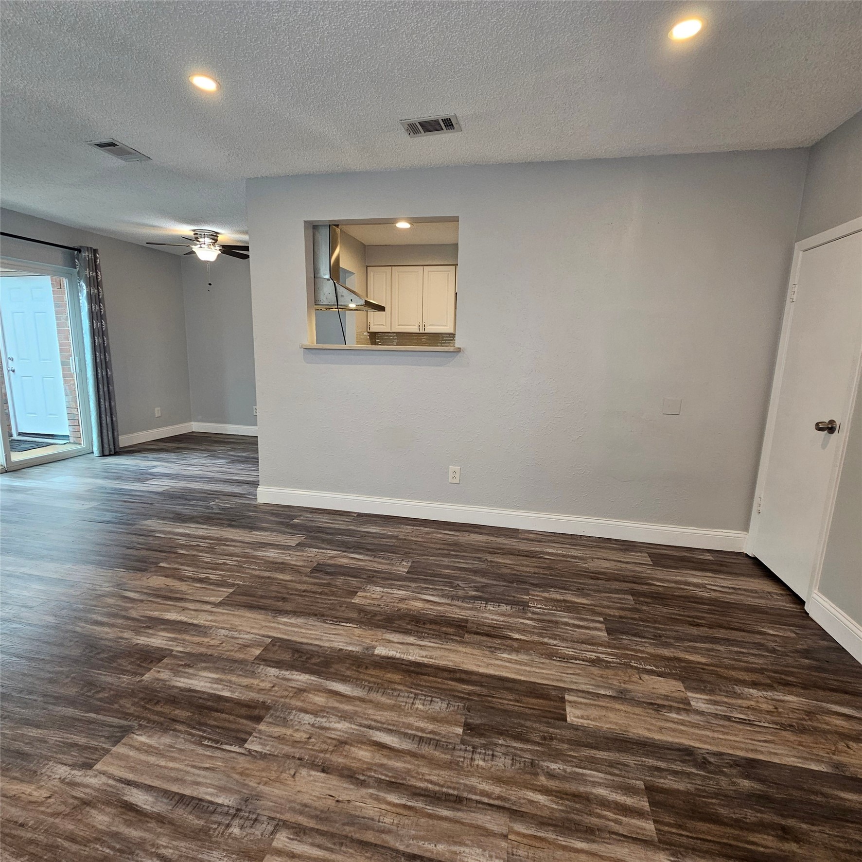3931 N Garland Avenue Garland TX 75040