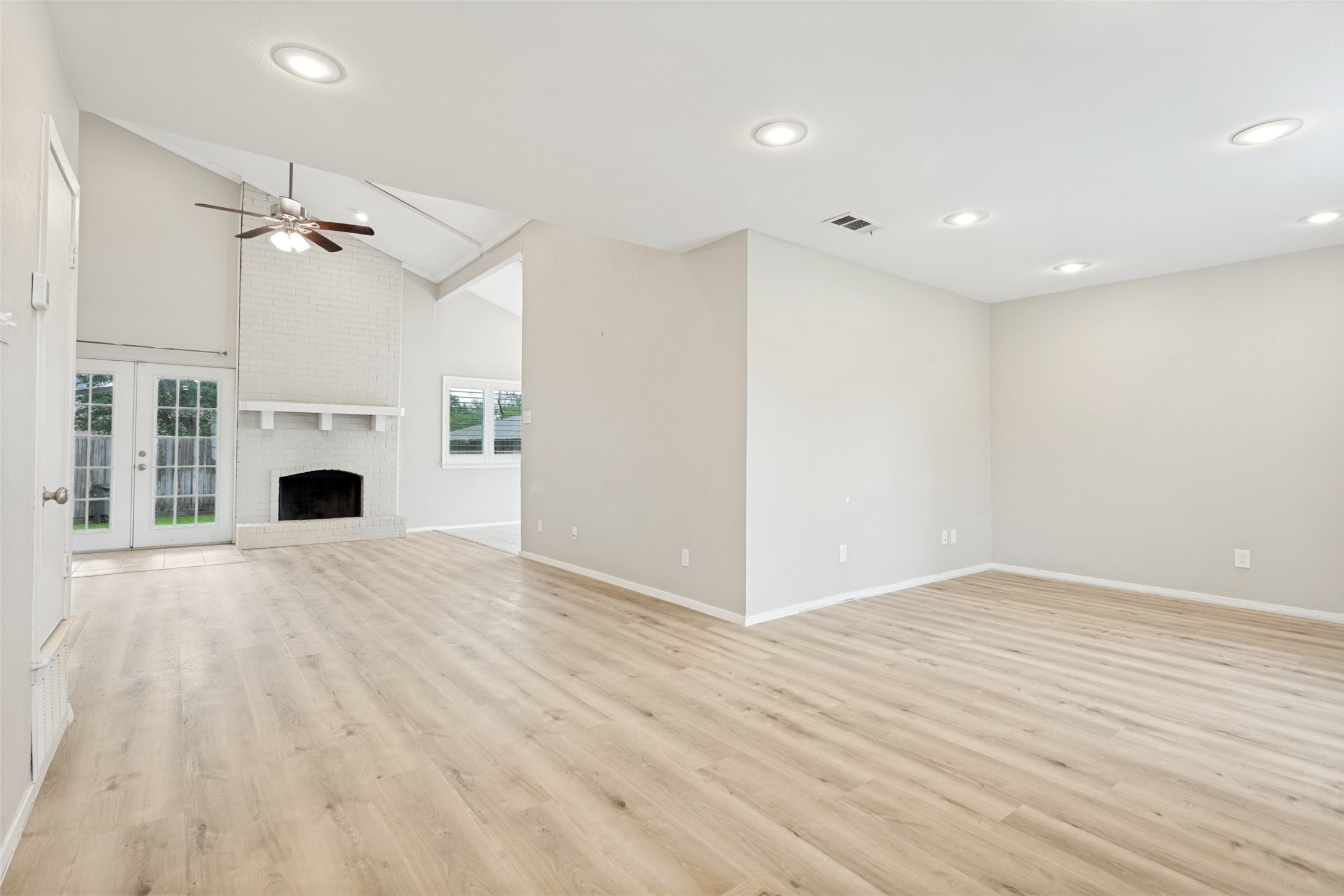 2117 Oak Brook Drive Richardson TX 75081