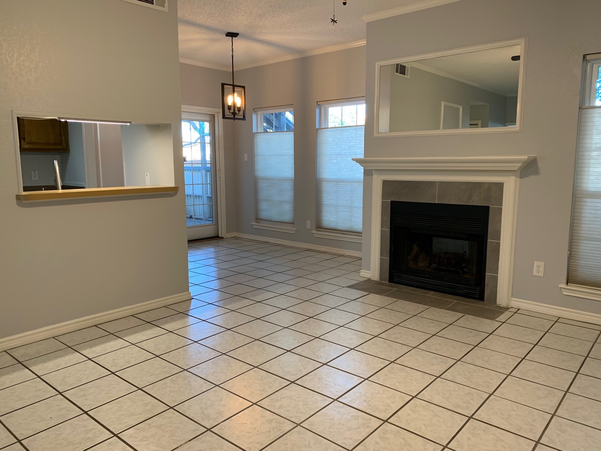 1609 Marsh Lane Carrollton TX 75006