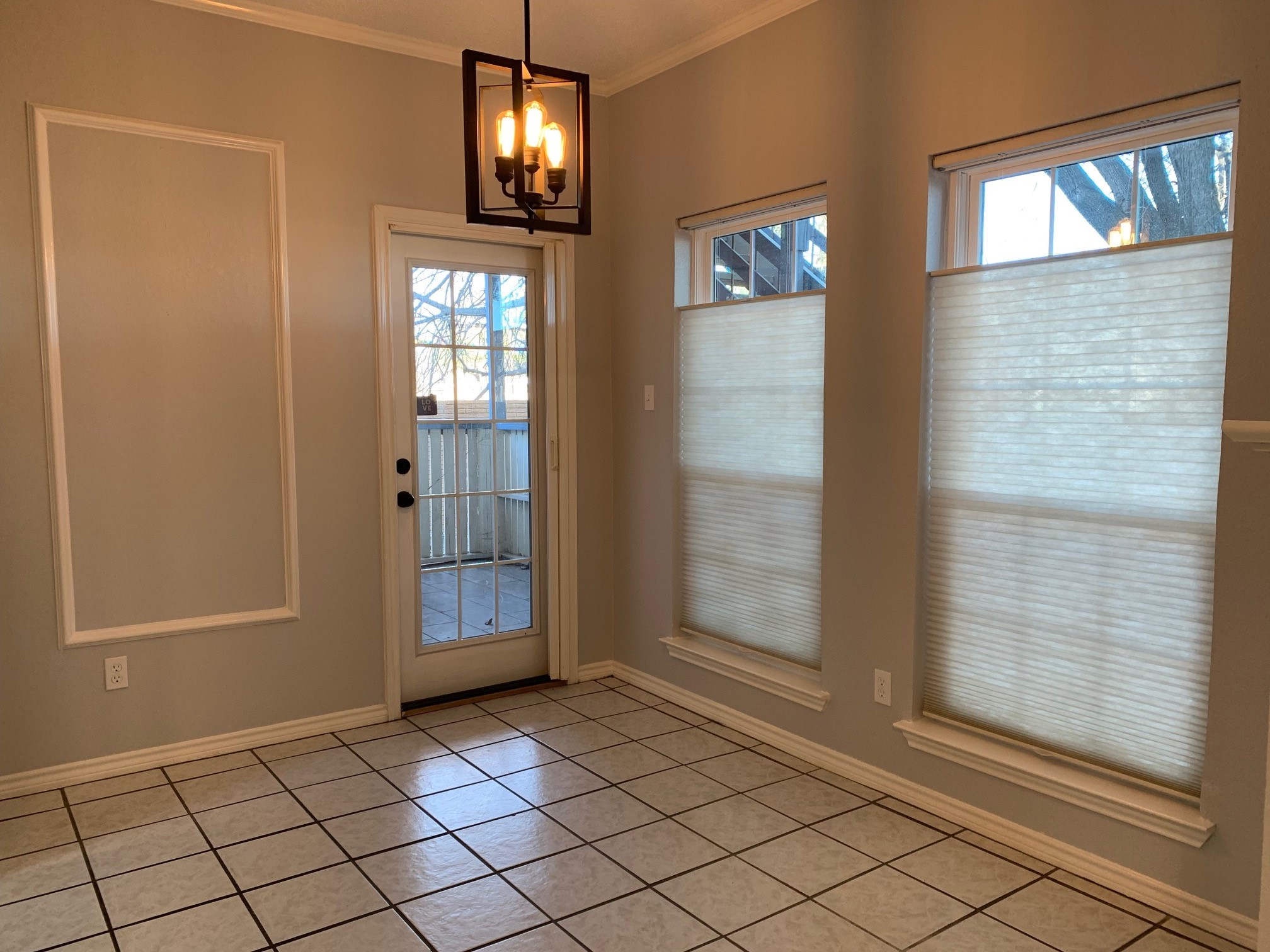 1609 Marsh Lane Carrollton TX 75006