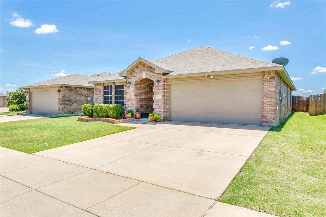 8832 Elk Creek Lane Fort Worth TX 76123