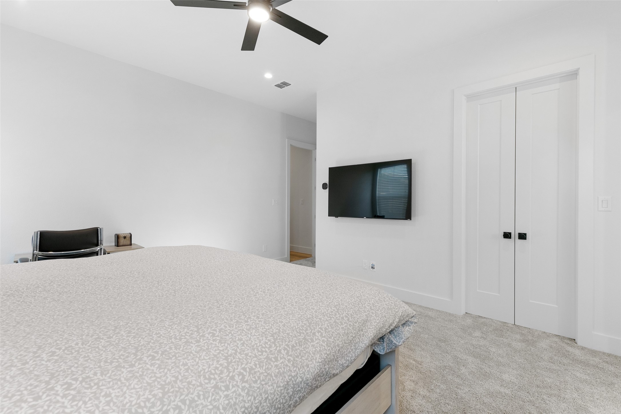2513 N Winnetka Avenue Dallas TX 75212