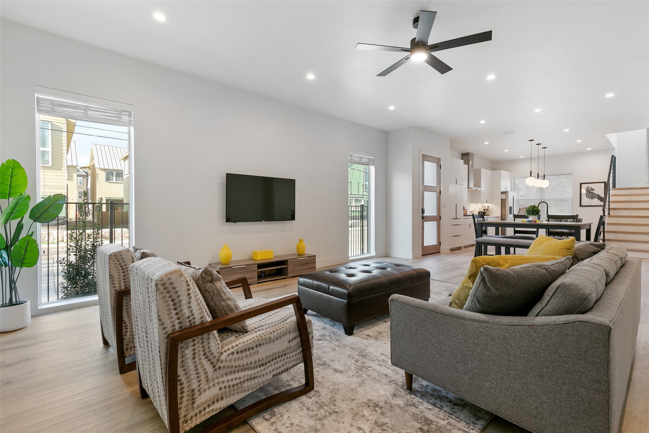 2513 N Winnetka Avenue Dallas TX 75212