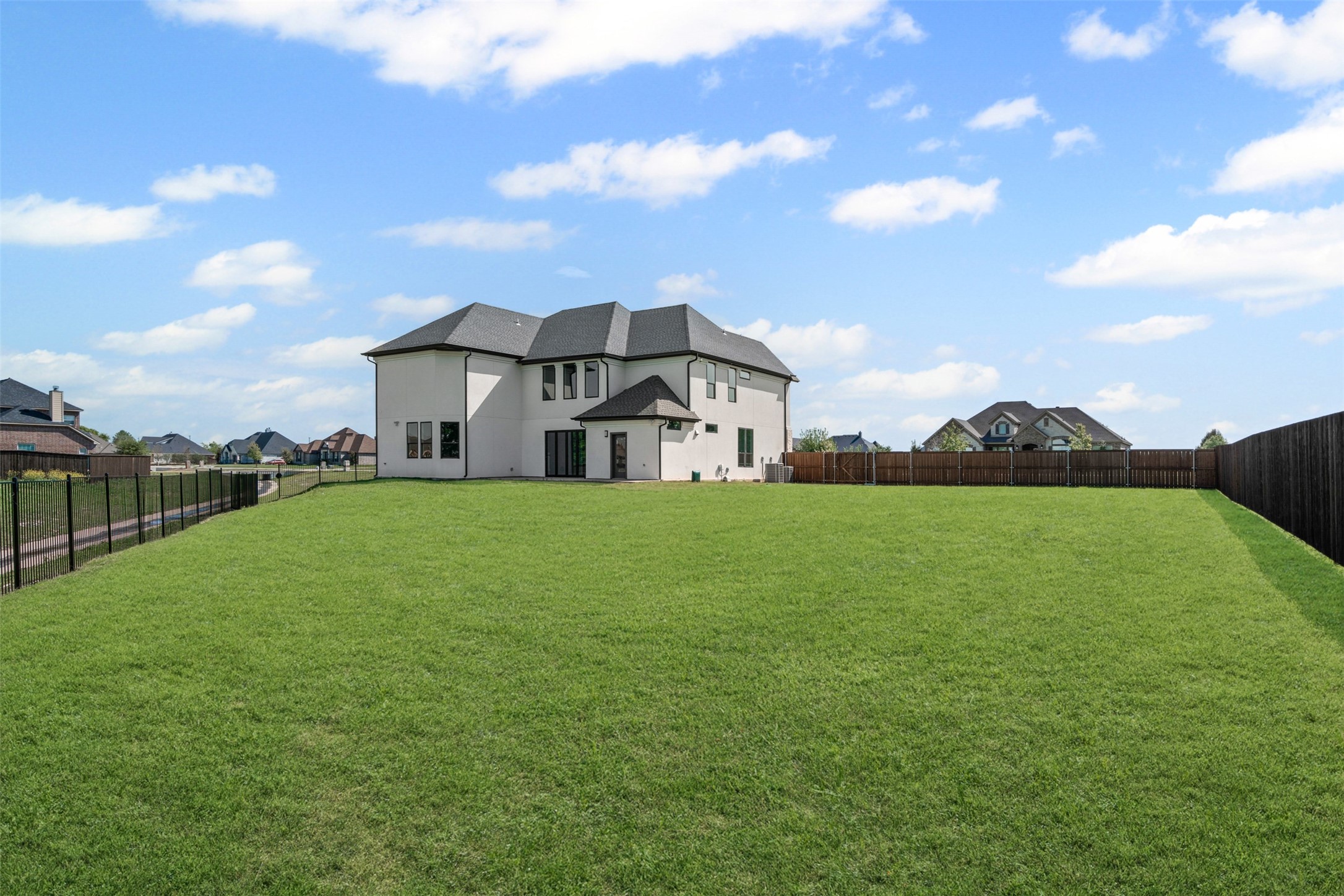 681 Davenport Drive Waxahachie TX 75167