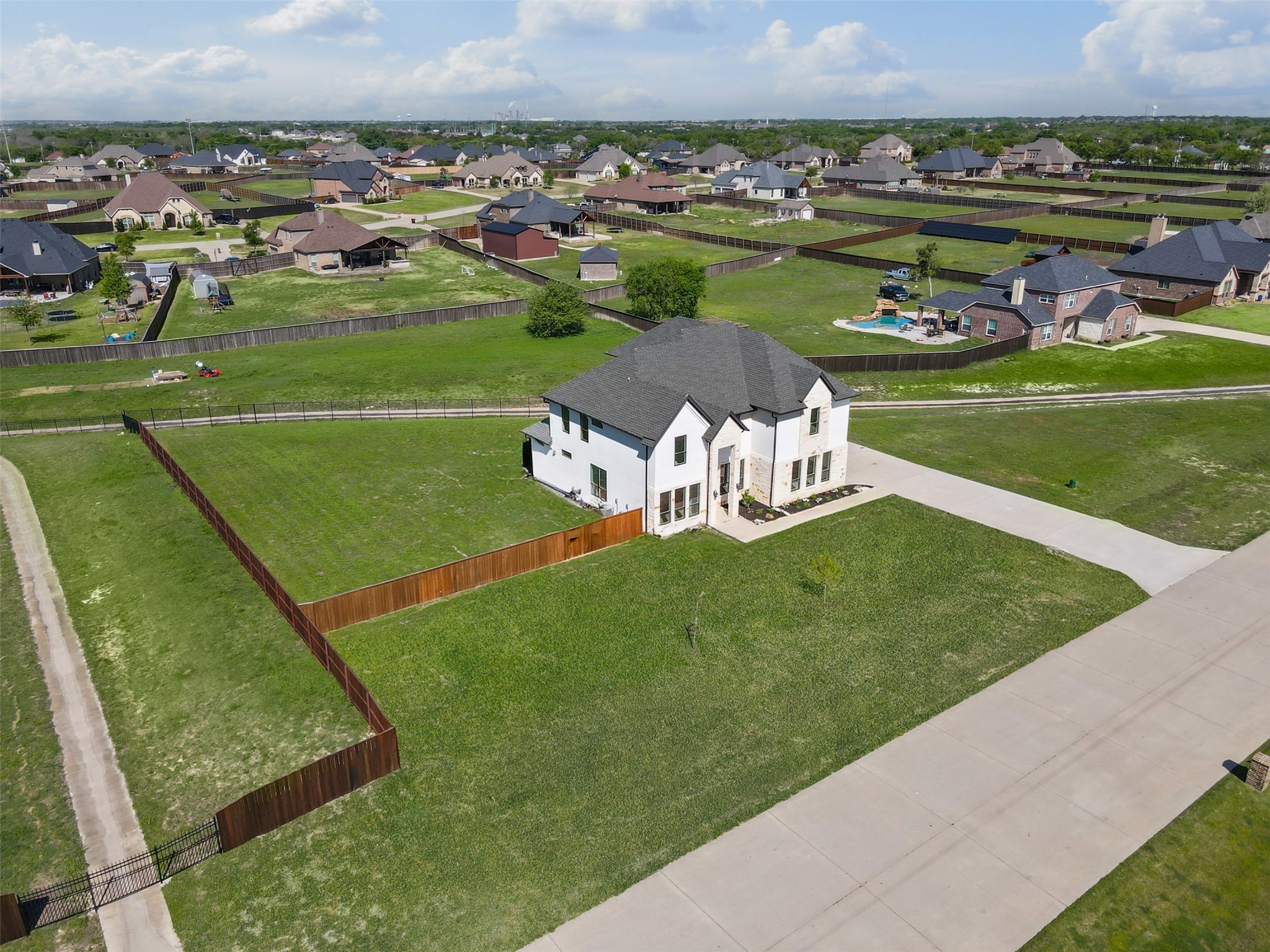 681 Davenport Drive Waxahachie TX 75167