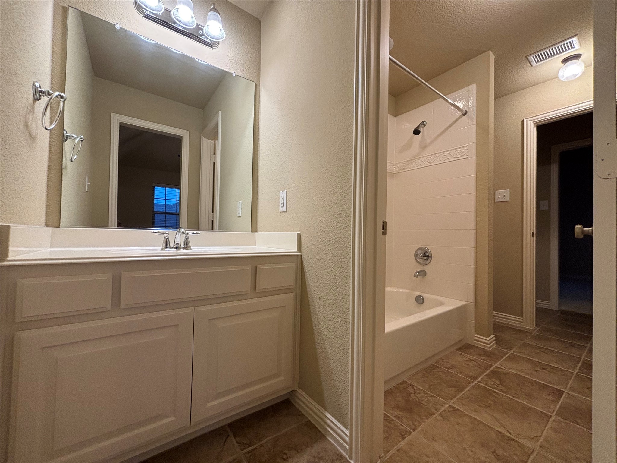 7812 Edgeglen Trail Sachse TX 75048