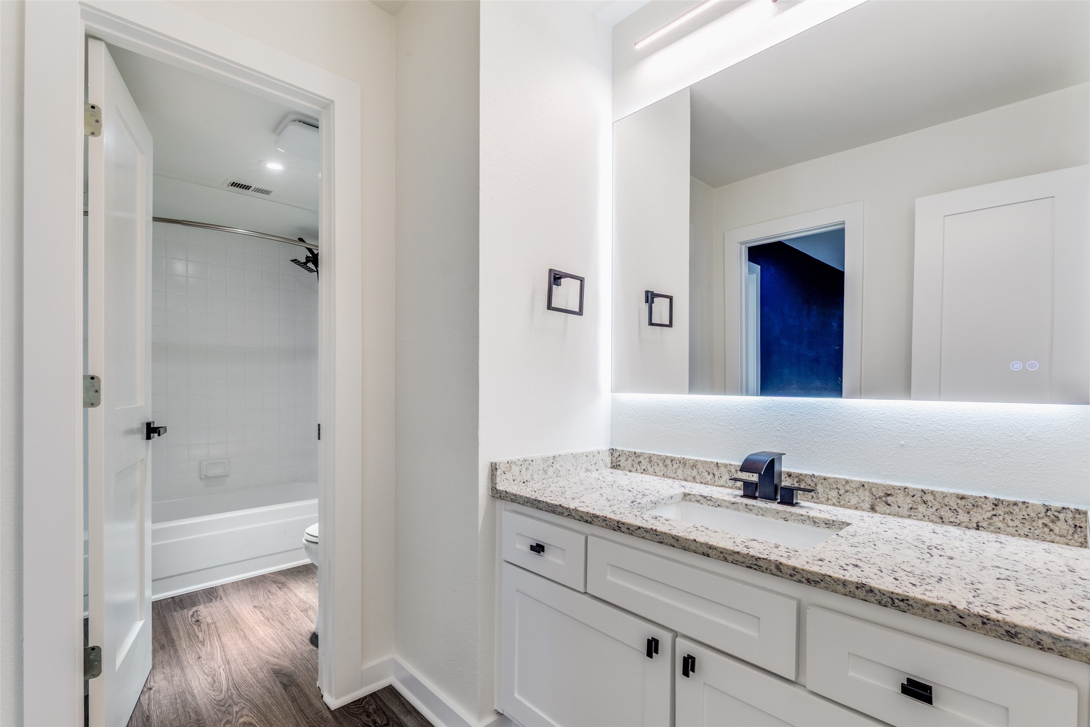 2228 Colony Court Dallas TX 75235