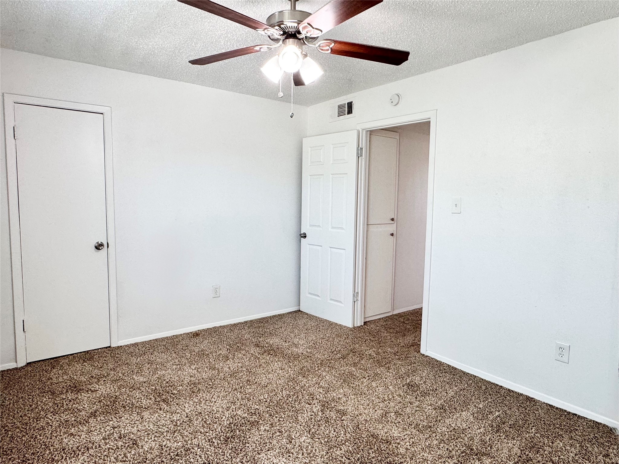 441 Thomas Street Burleson TX 76028