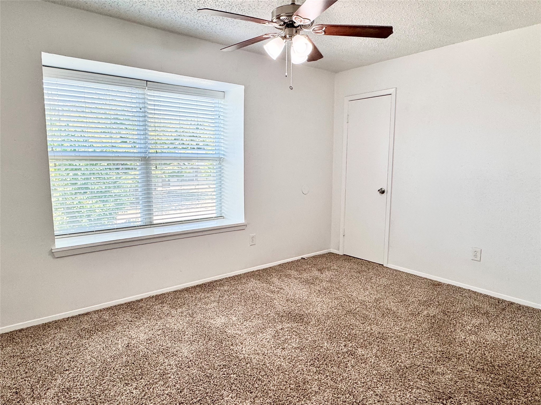 441 Thomas Street Burleson TX 76028