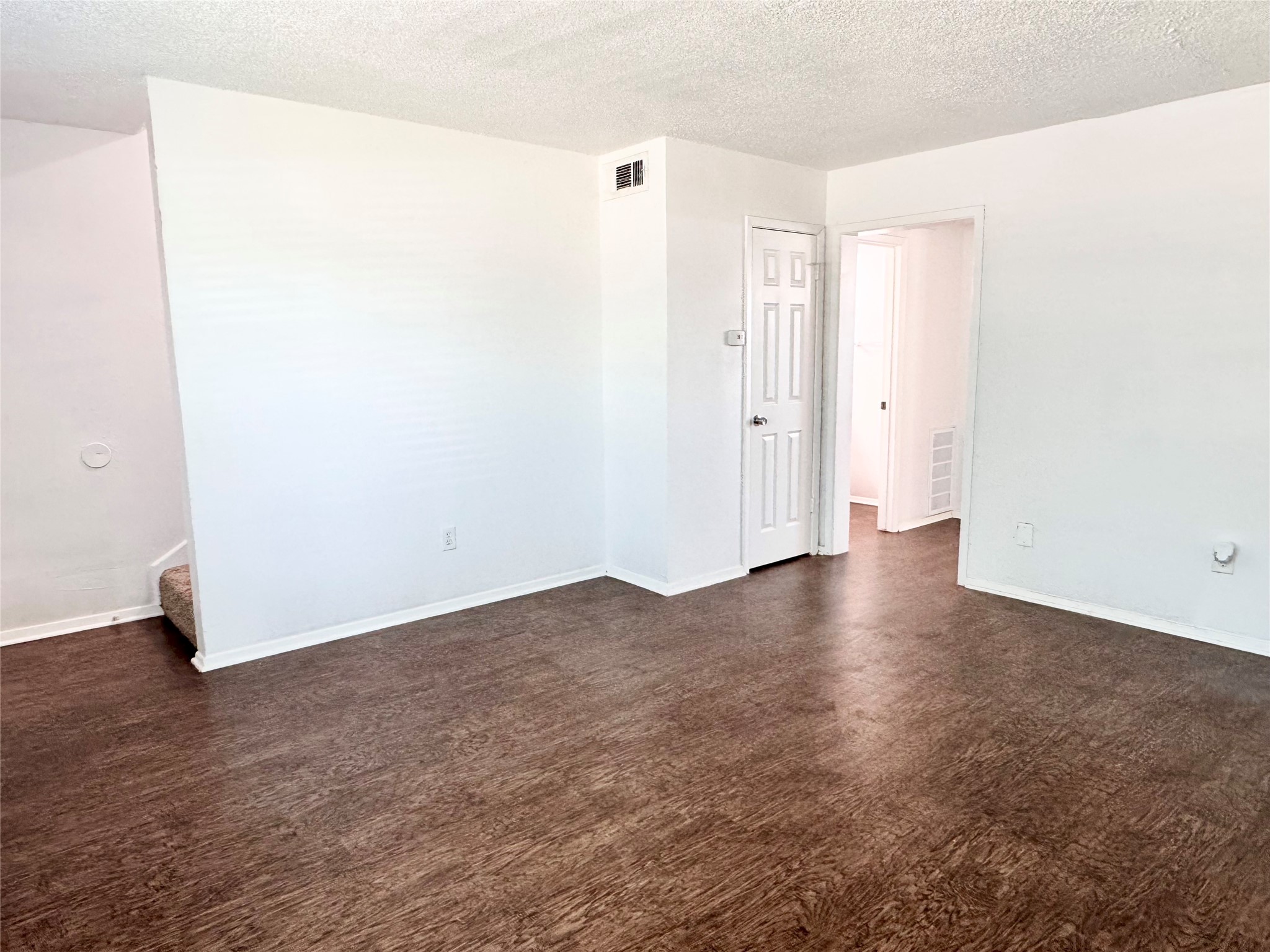 441 Thomas Street Burleson TX 76028