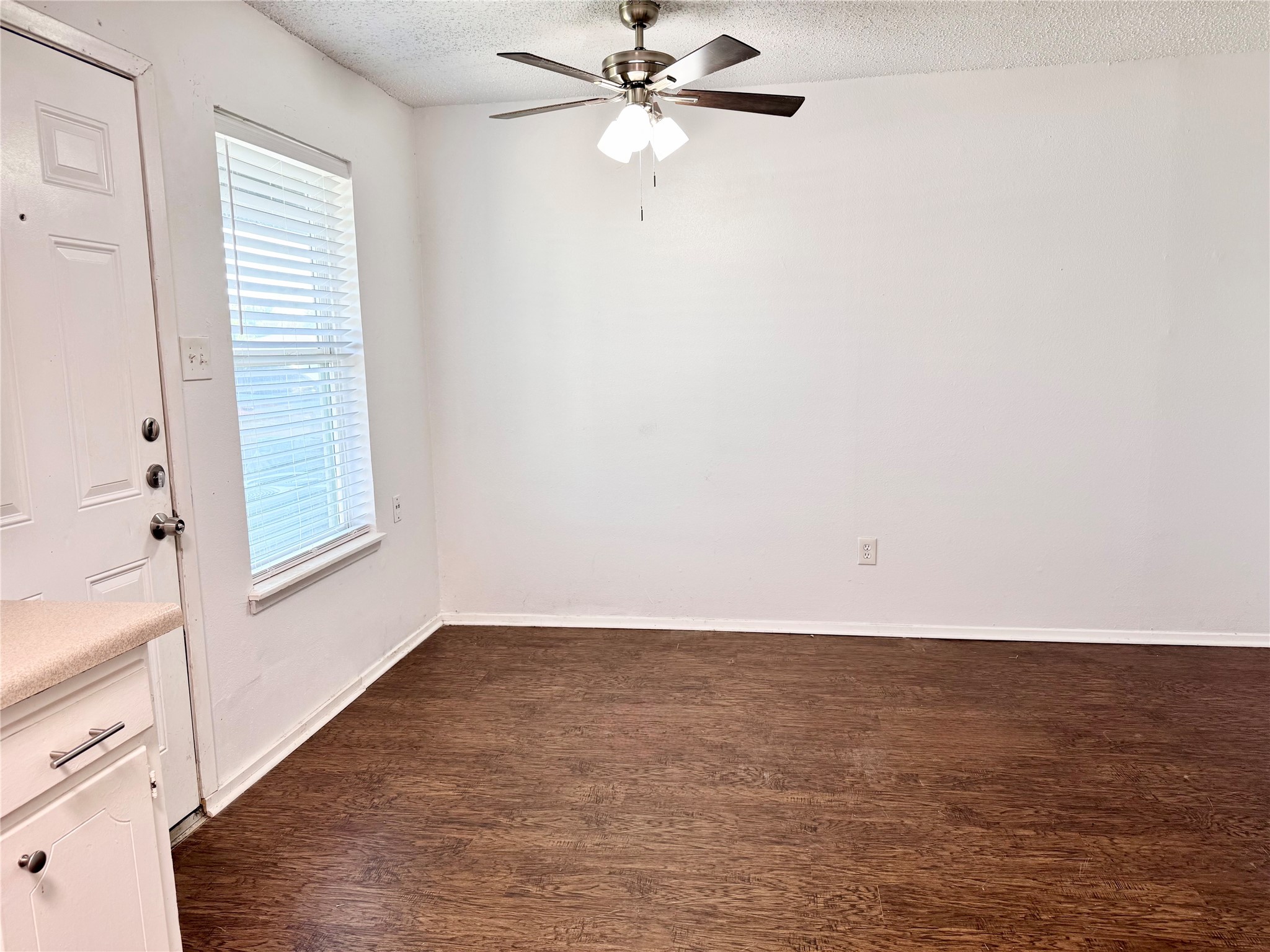 441 Thomas Street Burleson TX 76028