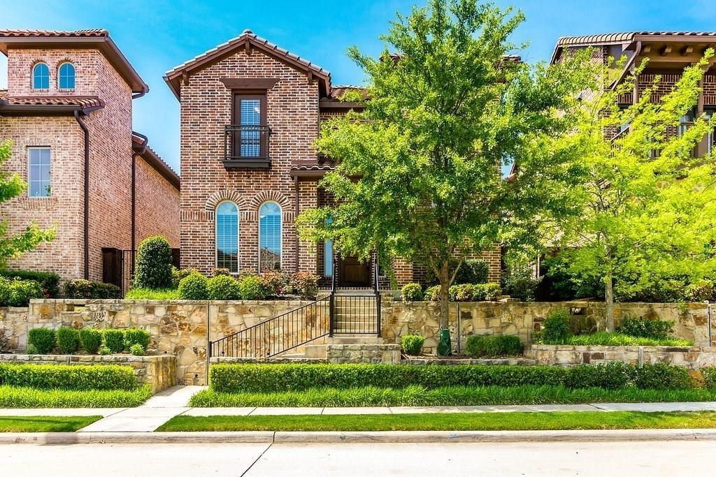 7027 Nueces Drive Irving TX 75039