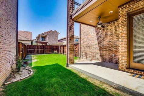7027 Nueces Drive Irving TX 75039