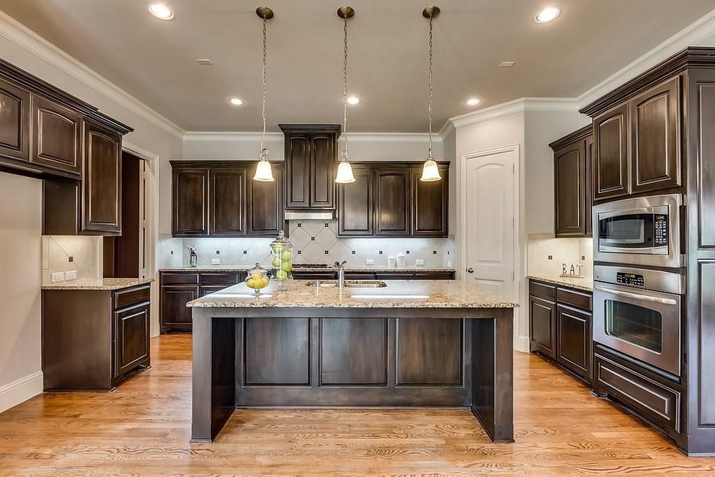 7027 Nueces Drive Irving TX 75039