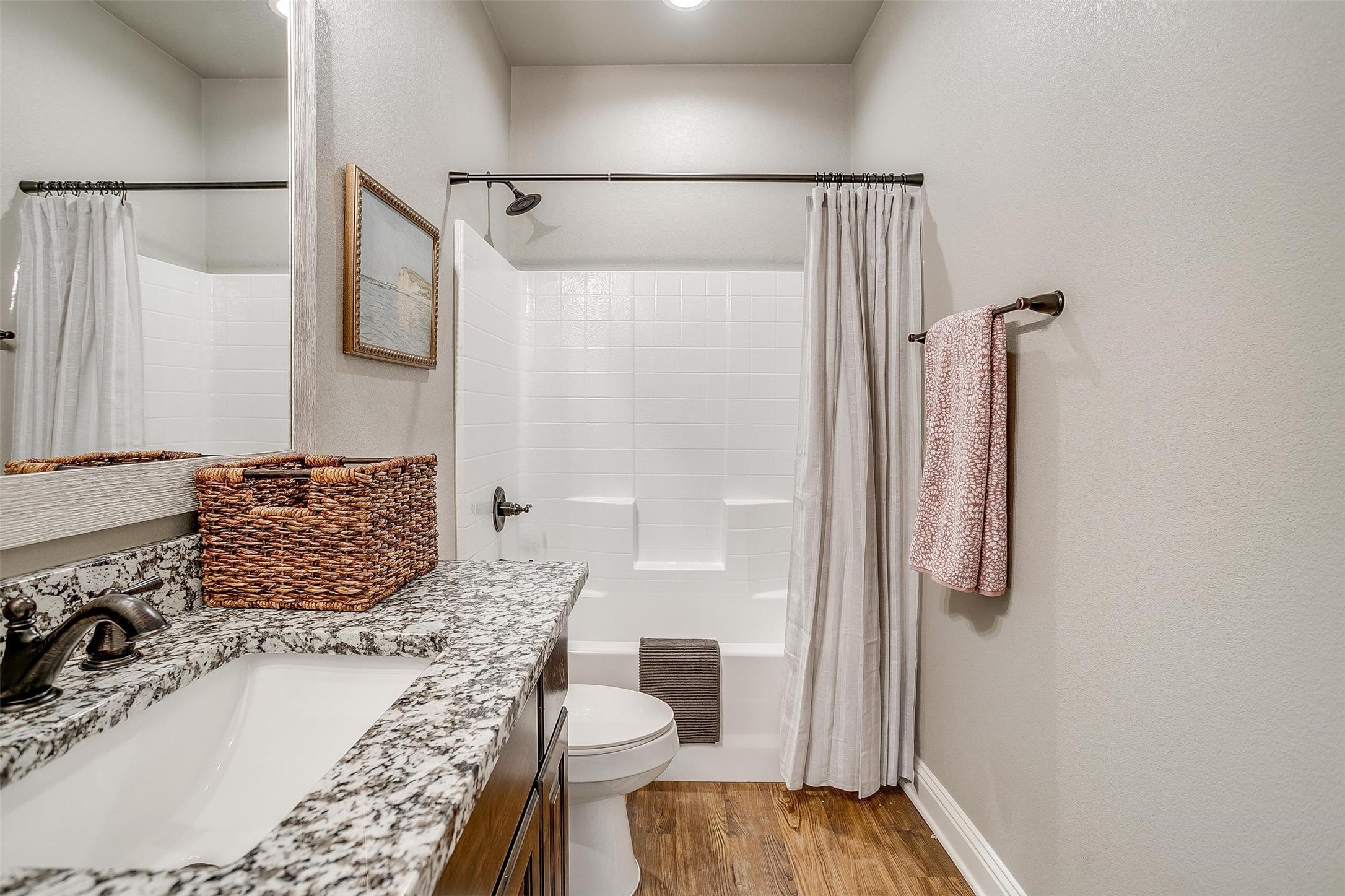 2700 James Granbury TX 76049