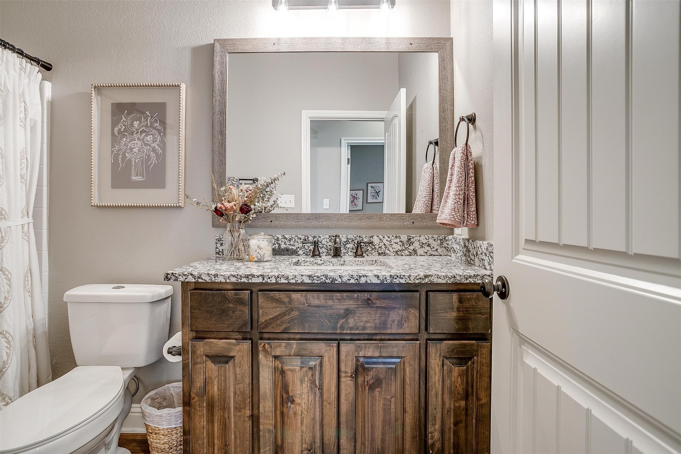 2700 James Granbury TX 76049