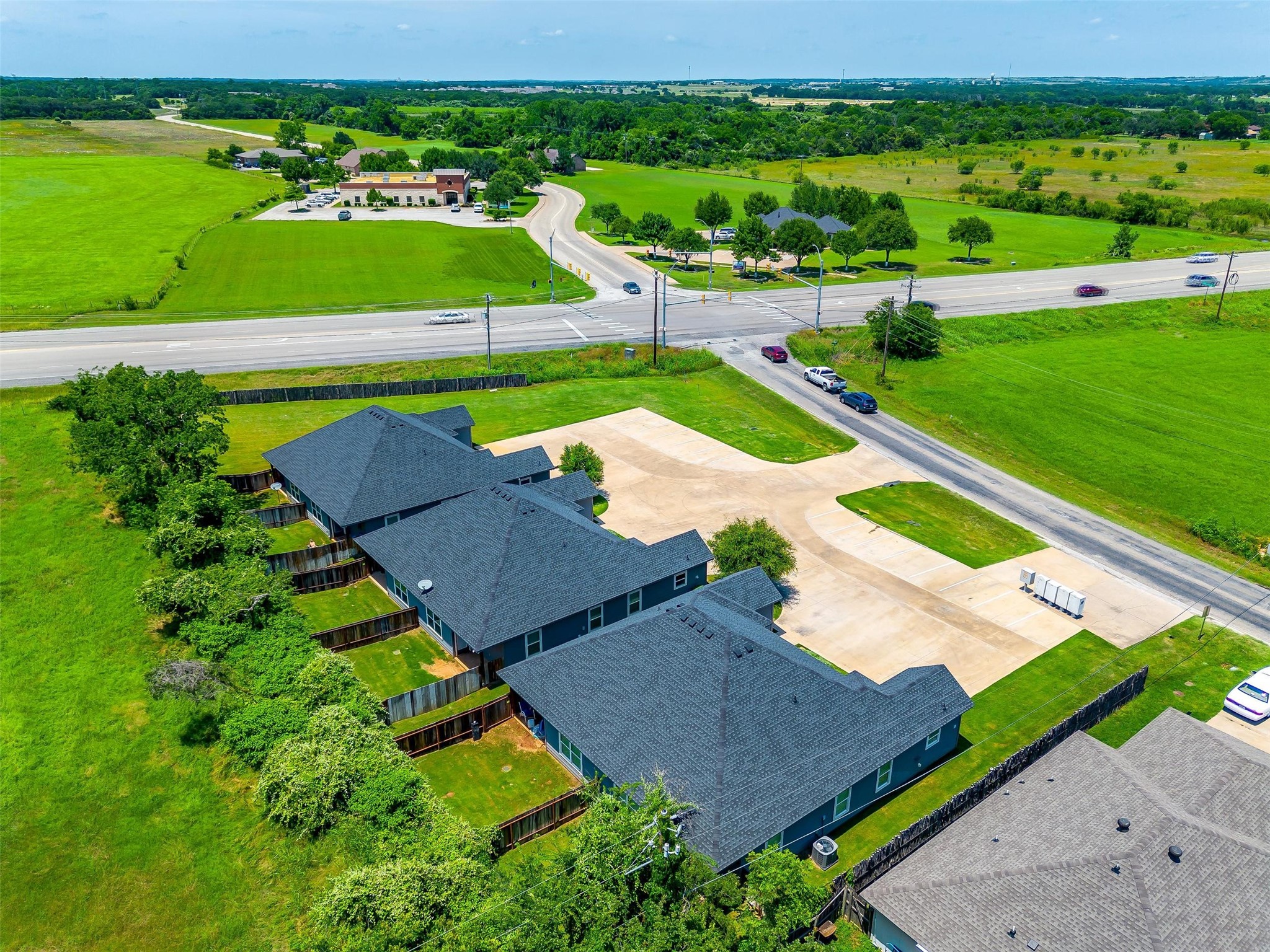 2700 James Granbury TX 76049