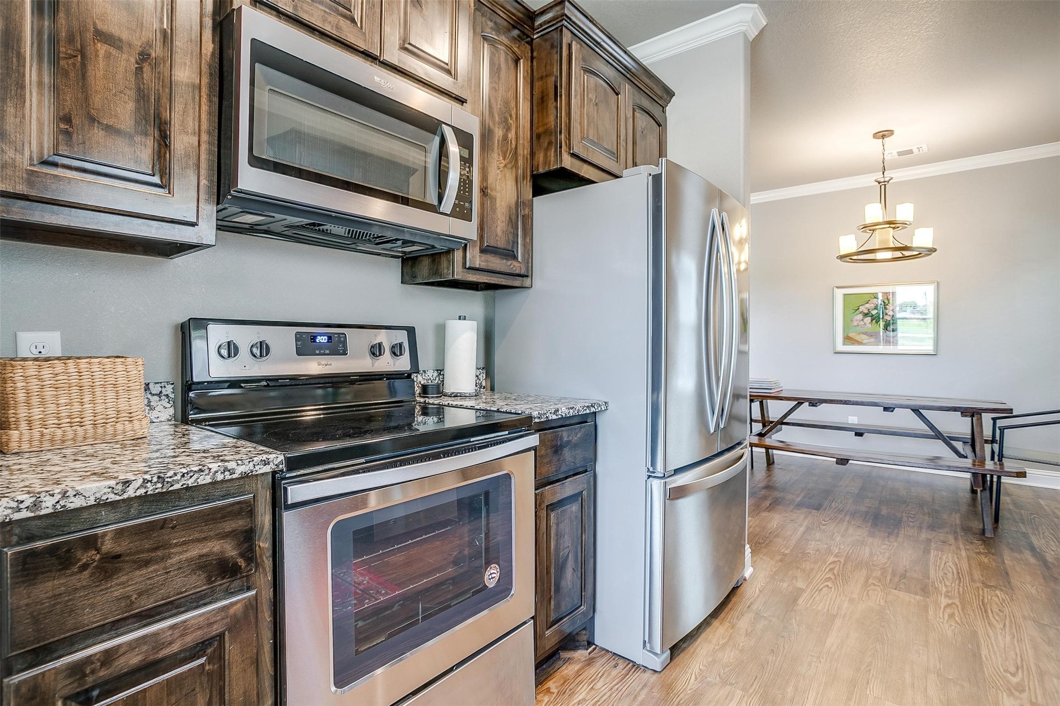 2700 James Granbury TX 76049