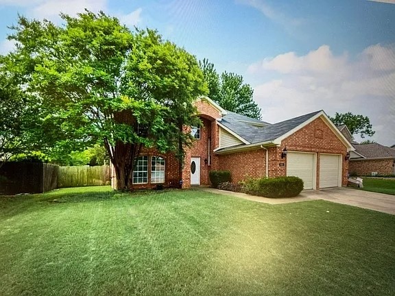 322 Ashley Oak Lane Lake Dallas TX 75065