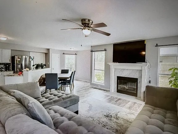 322 Ashley Oak Lane Lake Dallas TX 75065